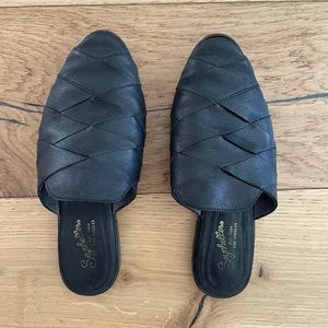 Seychelles Survival Mules Black